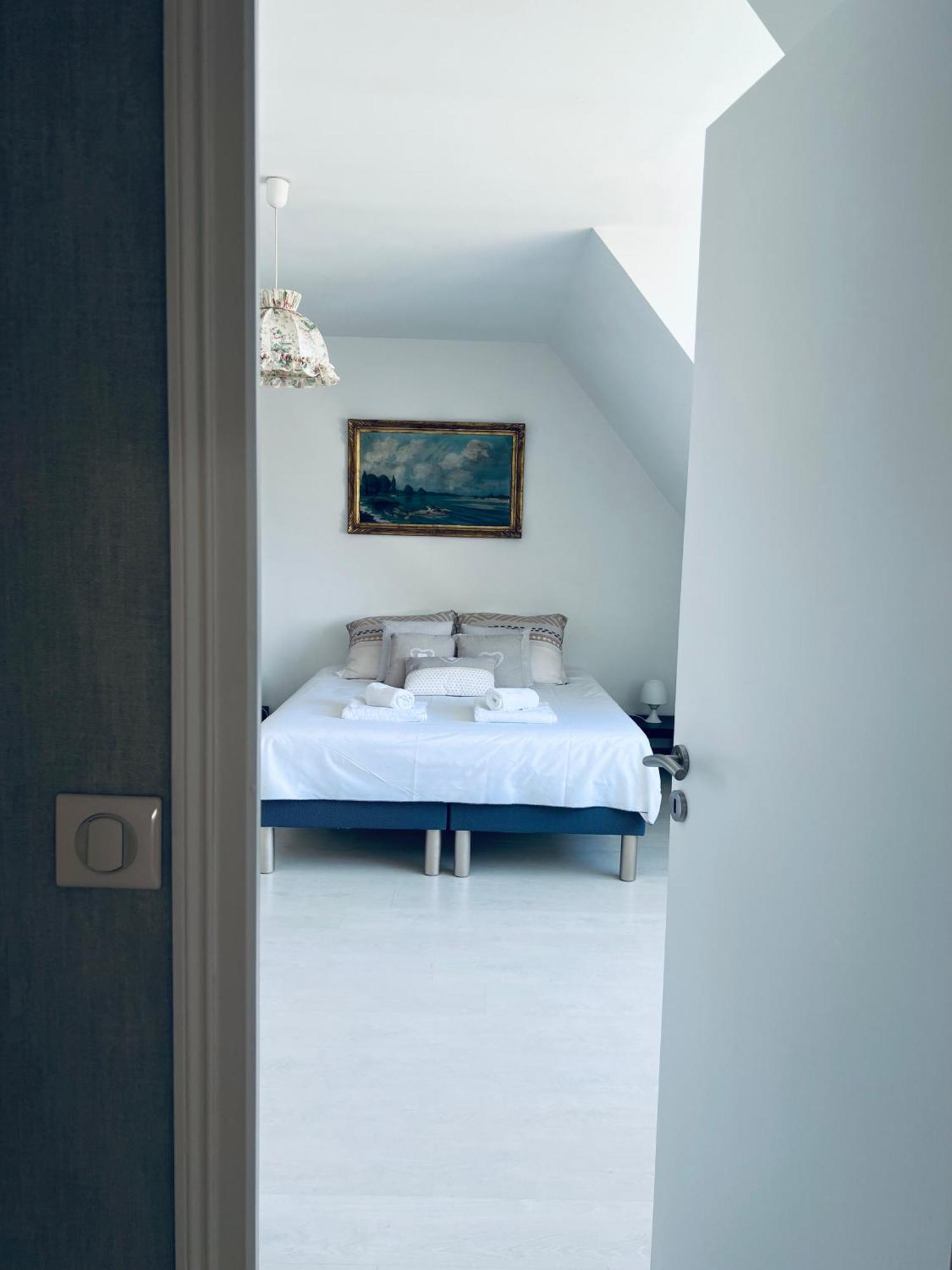 Le Manamour, Style Appart Hotel A 10 Min De Nevers Garchizy Exterior photo